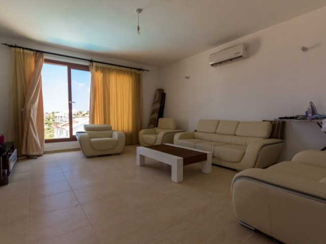 GIRNE -KARMI VILLAGE , MUSTAKIL TRIPLEX VILLA, 3 YATAK ODALI , 254 M2 ,HAVUZLU , MANZARALI    TEL : 0542 867 1000