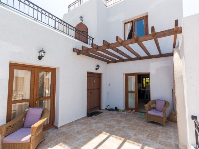 GIRNE -KARMI VILLAGE , MUSTAKIL TRIPLEX VILLA, 3 YATAK ODALI , 254 M2 ,HAVUZLU , MANZARALI    TEL : 0542 867 1000