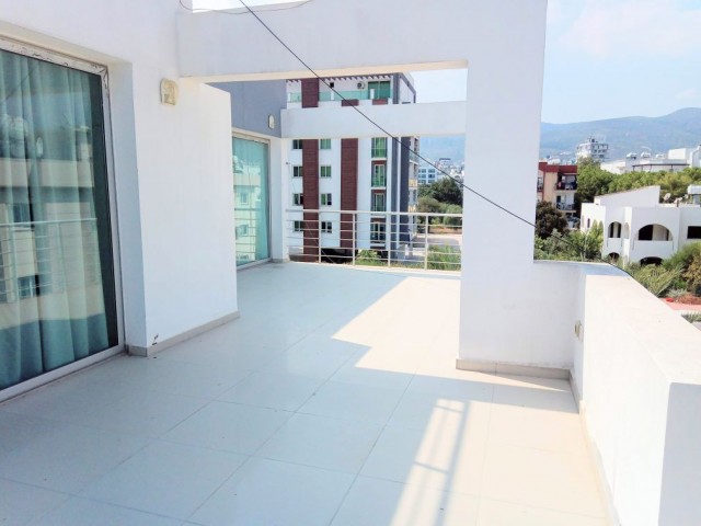 GIRNE MERKEZDE MUKEMMEL KONUMDA 2+1 PENTHOUSE YENI LIMAN CIVARINDA 0533-829-71-29