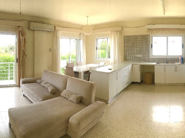 Flat For Sale in Karaoğlanoğlu, Kyrenia