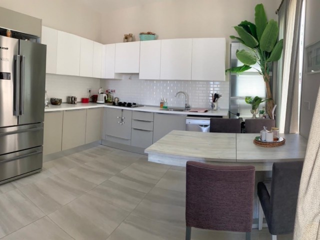 GIRNE ALSANCAKTA, CYPRUS TOWNHOUSES,SPACIOUS AND MODERN 2+1, PRIVATE GARDEN, ESCAPE BEACH 200M, SHARED POOL, VERY PRIVATE SITE WITH CLEAN AND WELL-MAINTAINED, CAFE ** 