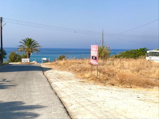 GIRNE-KARAOGLANOGLU, am Meer, 400 M2 , VILLA mit 5 Schlafzimmern, 1600 M2 Grundstück TEL: 0542 8671000 ** 