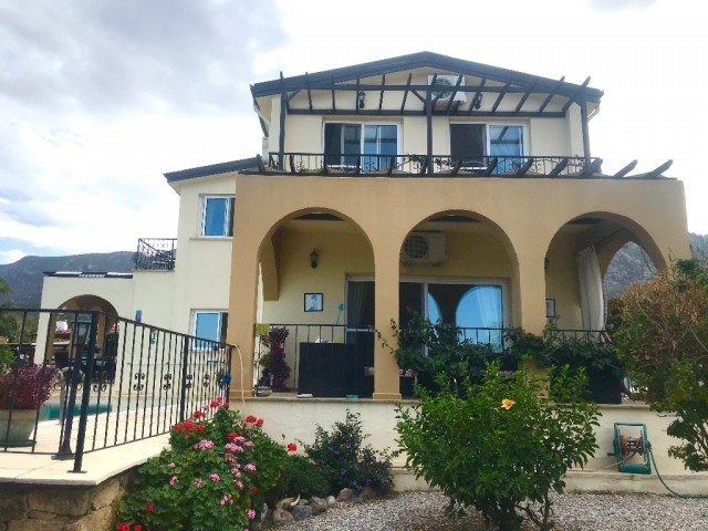 Villa For Sale in Alsancak, Kyrenia