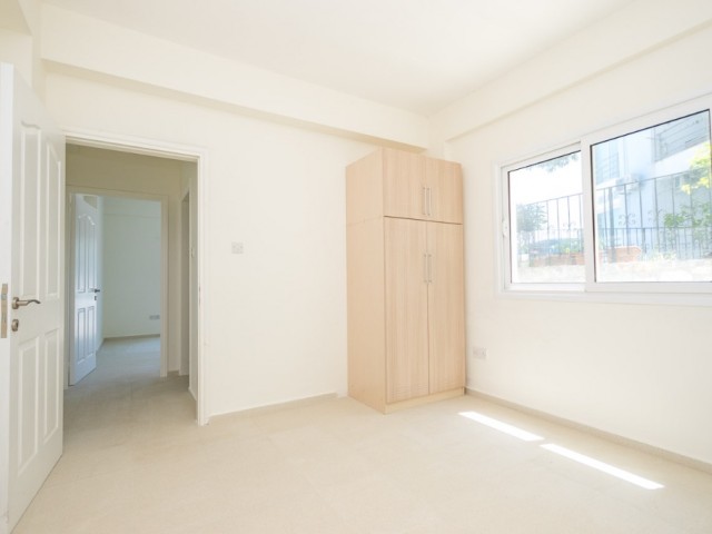 GIRNE LAPTA , GENIS 2+1 APARTMENT ,85 M2 ,LARGE BALCONY , SHARED POOL , PARKING , WITH VIEW ** 