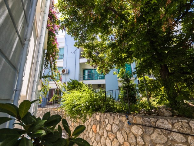 GIRNE LAPTA, GENIS 2+1 DAIRE, 85 M2, großer BALKON, Gemeinschaftspool, Parkplatz, Aussicht ** 