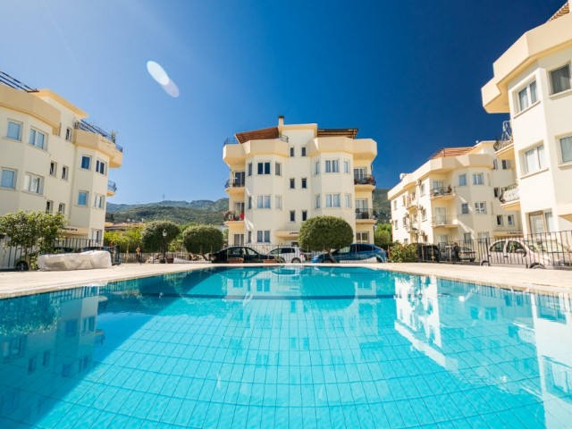 GIRNE ALSANCAK , POOLSIDE , SPACIOUS 3+1 APARTMENT , CLOSE TO EVERYWHERE , PARKING , ESYALI ** 