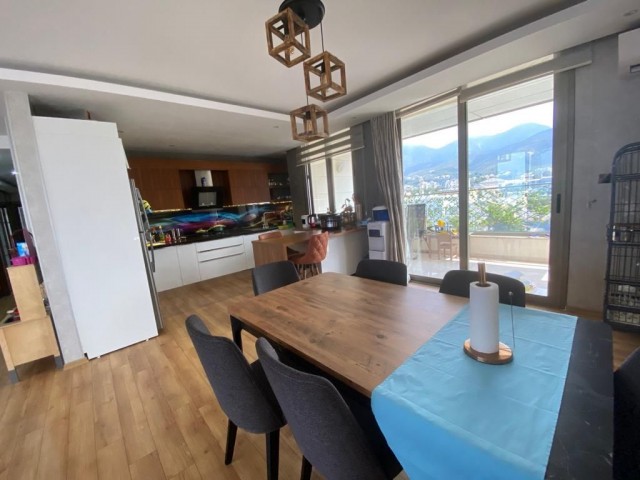 GİRNE MERKEZDE SATILIK FULL EŞYALI 3+1  MUHTEŞEM PENTHOUSE