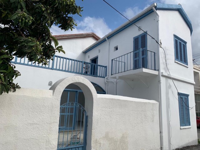 A COUNTRY CYPRUS HOUSE IN THE GIRNE TURK NEIGHBORHOOD , 3 BEDROOMS , TERRACE , GARDEN , CLOSE TO EVERYWHERE ** 