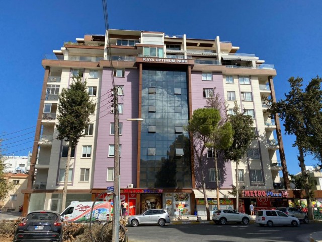 GİRNE MERKEZDE 3+1 FULL EŞYALI KİRALIK PENTHOUSE