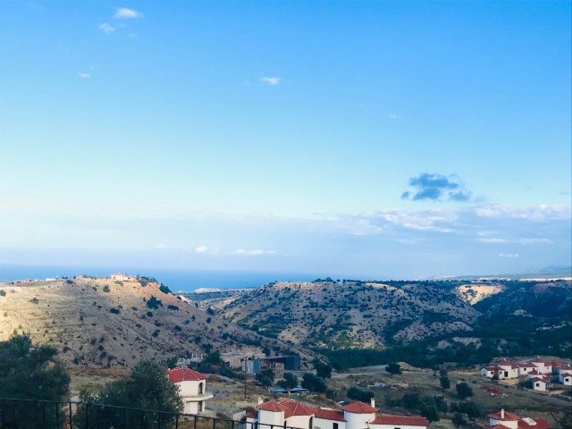 GIRNE ARAPKOY , MUSTAKIL HAVUZLU VILLA , MUHTESEM DENIZ VE DAG MANZARALI , 4  YATAK ODALI , GIRNE 15 DK. , KREDIYE UYGUN