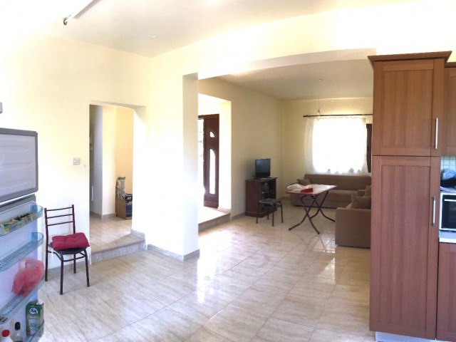 GIRNE KARAOGLANOGLU , MUSTAKIL VILLA  250 M2, GAU YOLUNDA , ANAYOLDA , TICARI OLMAYA ELVERISLI , 700 M2 ARSA