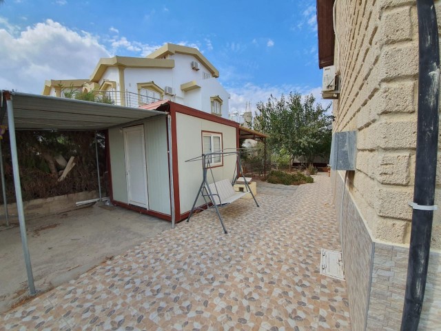 4+1 DOPPELVILLA IN FAMAGUSTA ZU VERKAUFEN ** 