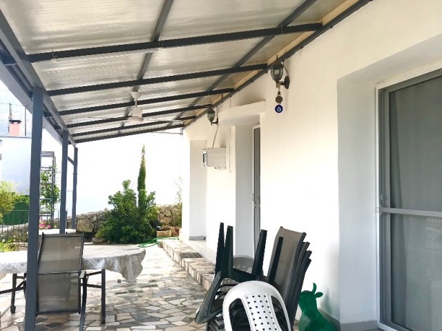 GIRNE CATALKOYDE, MUSTAKIL BUNGALOW LLOGARA HAUS , 3 SCHLAFZIMMER, 1 SCHLAFZIMMER MISAFIR HAUS, GROßES GRUNDSTÜCK , ZUSÄTZLICHE TAUSEND ** 