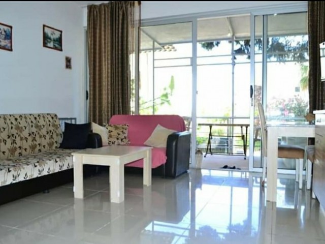 GIRNE KARAOGLANOGLU, SEA AND BEACH 100M, NEAR KAYA PALAZZO, GARDEN FLAT, CLOSE TO EVERYTHING ** 