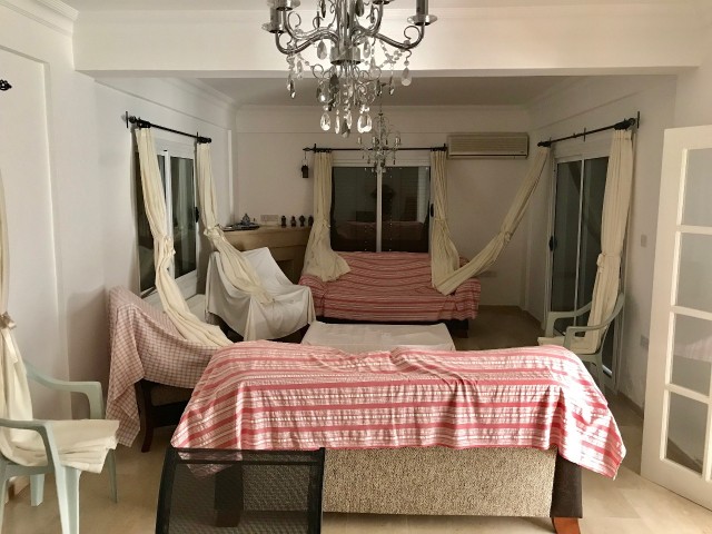 GIRNE-LAPTA , DENIZ KENARINDA MUSTAKIL VILLA , 6 YATAK ODALI , HAVUZLU ,MANZARALI TEL : 0542 867 1000 ONER