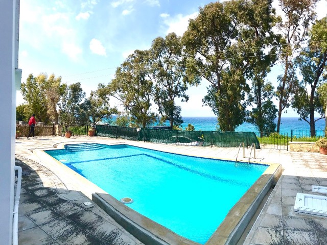 GIRNE-LAPTA, MUSTAKIL VILLA AM MEER, 6 SCHLAFZIMMER , MIT POOL ,AUSSICHT TEL: 0542 867 1000 ONER ** 