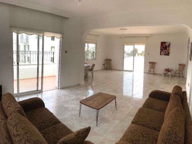 GIRNE CENTRAL , 185M2 PENTHOUSE , 50M2 TERRACE , SUPER LOCATION, CLEAN AND WELL MAINTAINED TEL: 05428671000 ** 