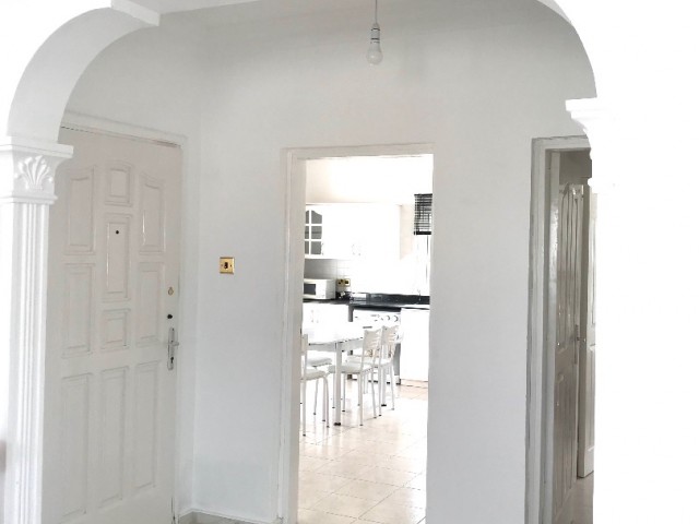 GIRNE CENTRAL , 185M2 PENTHOUSE , 50M2 TERRACE , SUPER LOCATION, CLEAN AND WELL MAINTAINED TEL: 05428671000 ** 