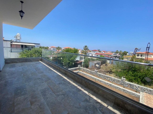 3 + 1 MODERNE LUXUSVILLA ZUR MIETE IN KYRENIA KARSIYAKADA ** 