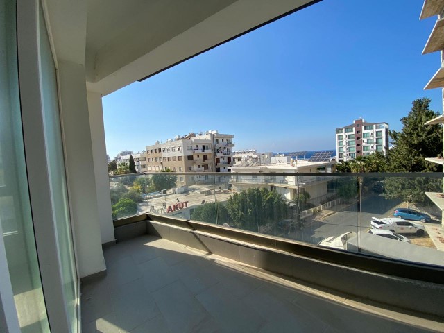 LARGE NEW 3+1 FLAT FOR SALE IN THE CENTER OF KYRENIA