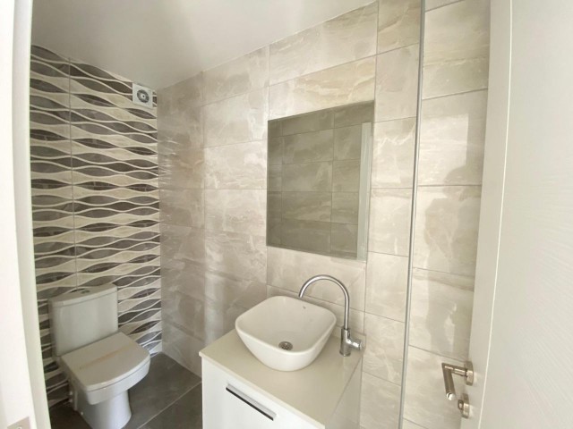 LARGE NEW 3+1 FLAT FOR SALE IN THE CENTER OF KYRENIA