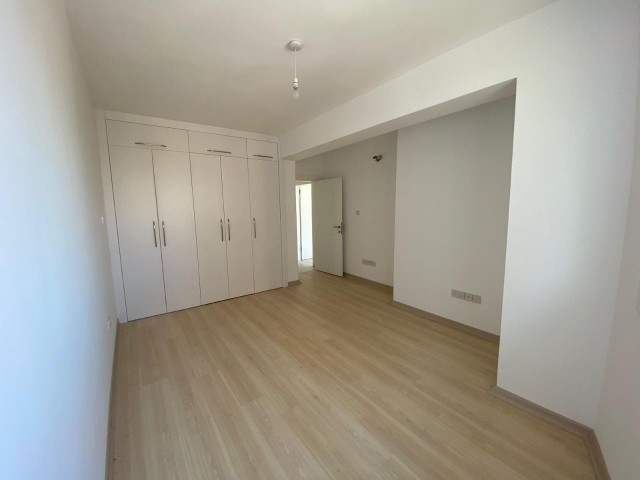 LARGE NEW 3+1 FLAT FOR SALE IN THE CENTER OF KYRENIA