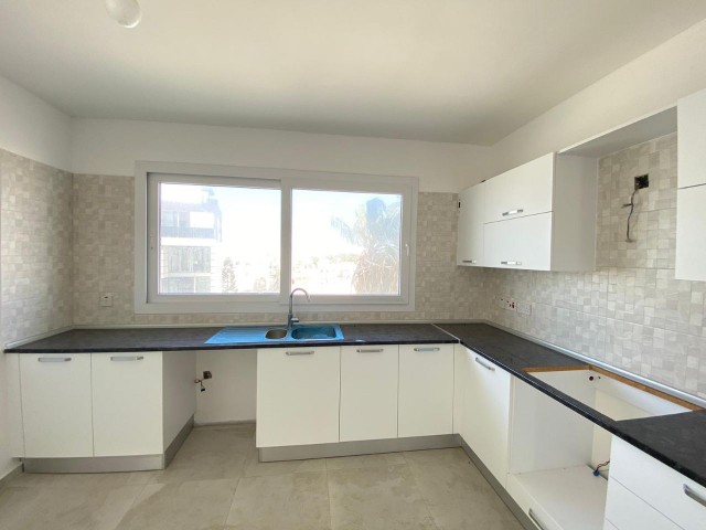 3+1 NEW FLAT FOR SALE IN KYRENIA CENTER