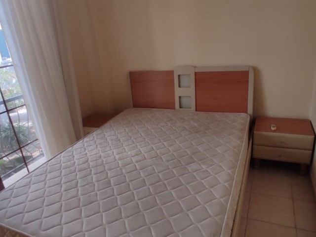 3+1 Wohnung zur jährlichen Miete im Zentrum von Kyrenia ** 