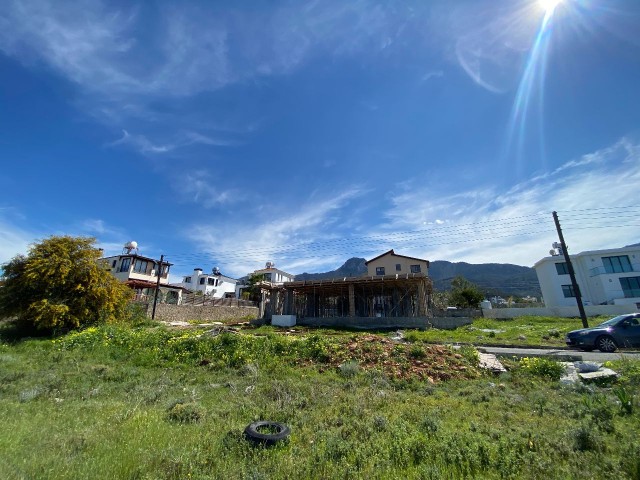 Land zu verkaufen in Catalkoy mit Meer- und Bergblick