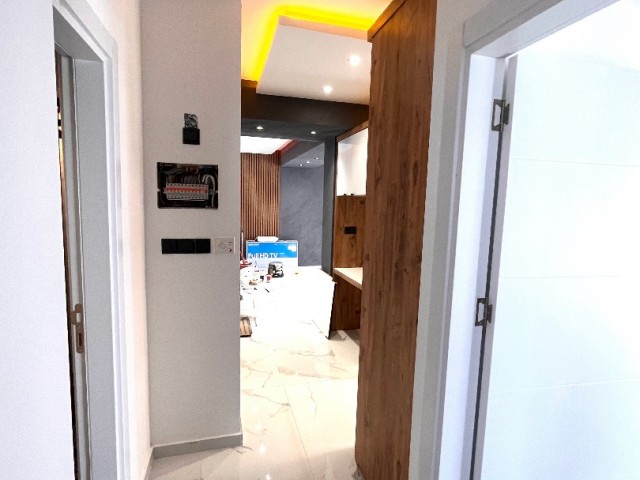 GIRNE MERKEZ , YENI BITMIS PENTHOUSE DAIRE , 2+1 , MANZARALI , SOMINE , BEYAZ ESYALI