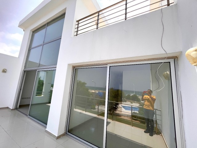 GIRNE LAPTA , BY THE SEA , BEAUTIFUL CONTEMPORARY  PENTHOUSE APARTMENT , GREAT VIEWS , VERY SPECIOUS , HUGE TERRACE AND BALCONY