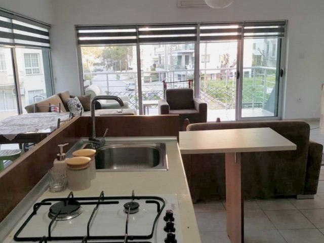 Flat To Rent in Yukarı Girne, Kyrenia