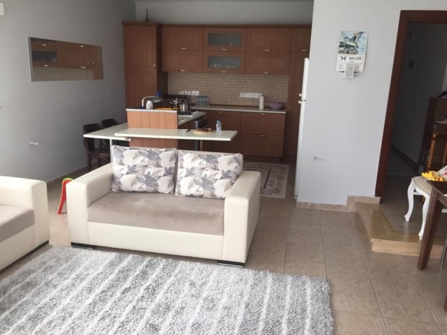 آپارتمان مبله 3+1 با شومینه برای اجاره در منطقه Nusmar گیرنه علیا
