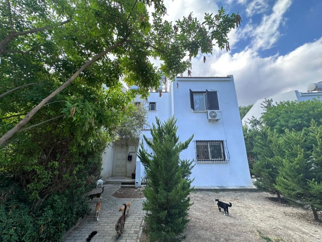 خانه باغ برای اجاره با استخر و امنیت در KARAOĞLANOĞLU، KIRNE