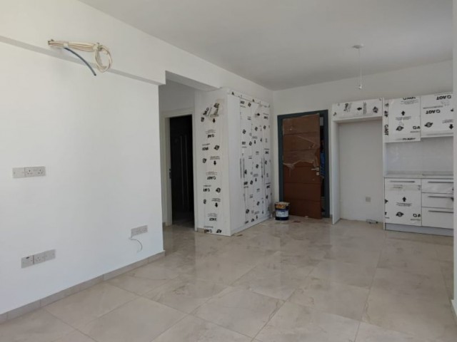 KYRENIA, ALSANCAK - 1-BEDROOM APARTMENT IN COZY COMPLEX CLOSE TO POPULAR BEACHES