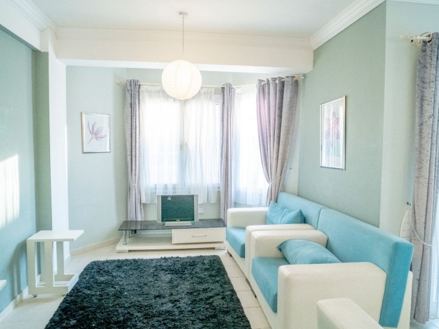 GIRNE, ALSANCAK - HOMELY 3+1 APARTMENT IN A GREAT LOCATION WITH POOL