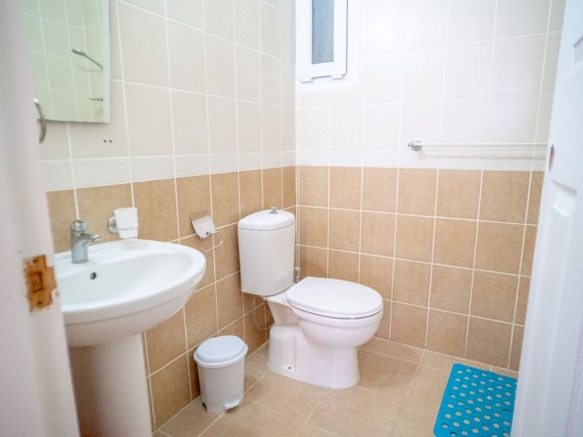 GIRNE, ALSANCAK - HOMELY 3+1 APARTMENT IN A GREAT LOCATION WITH POOL