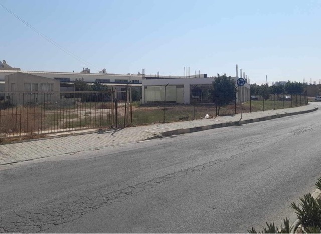 Office/land for subsale in the center of Famagusta