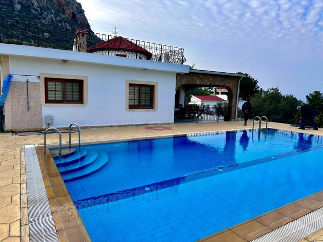 Villa with Private Pool for Sale in Kyrenia Ciglos Area