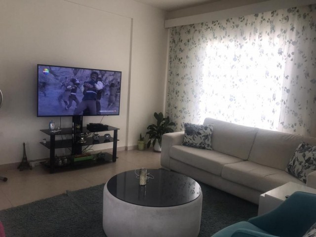 SPACIOUS 3+1 FLAT FOR SALE LOCATED BEHIND THE PRIMARY SCHOOLS IN GIRNE ALSANCAK