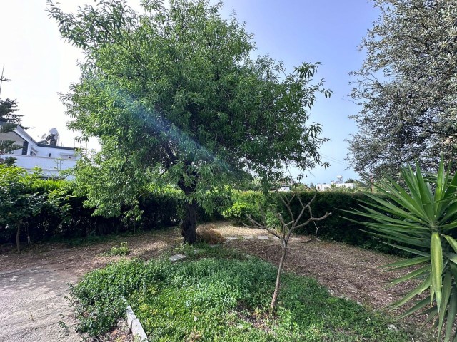 3+2 EINFAMILIENHAUS MIT GARTEN ZU VERMIETEN IN ALSANCAK