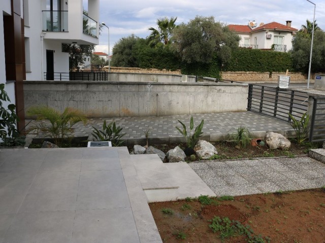 KYRENIA-OZANKÖY FINAL UNIVERSITY DISTRICT 2 + 1 PRIVATE VILLA ** 