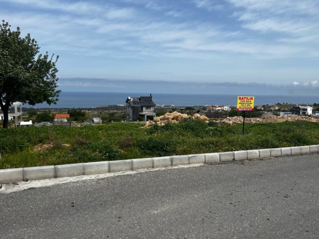 LAND FOR SALE IN ARAPKOY, GIRNE, WITH STUNNING SEA AND MOUNTAIN VIEW ** 