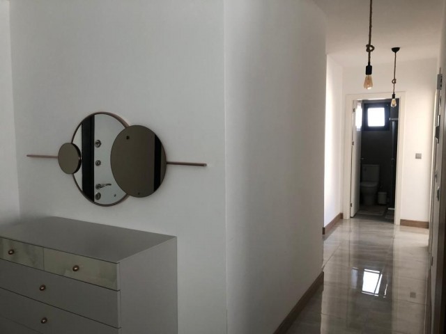 2-BEDROOM FLAT IN A WELL-KEEPED COMPLEX IN KYRENIA CENTER