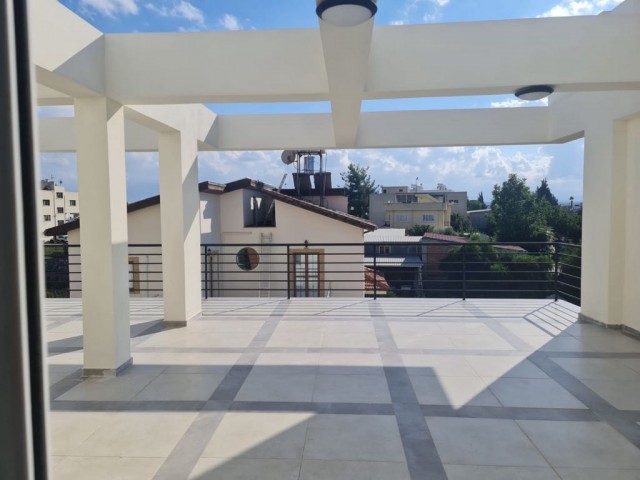 Penthouse Kaufen in Gönyeli, Nikosia