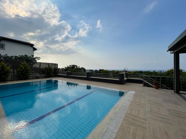 5 + 1 Enormous Villa for Sale in Kyrenia Çatalköy ** 