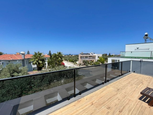 Girne Ozanköy de Denize Yürüme Mesafesinde Satılık 2+1 Full Eşyalı Villa 