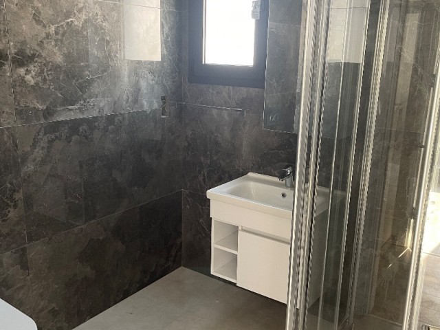 Girne Karmi de Satılık 4+1 Ebeveyn Banyolu Özel Havuzlu Modern Villa