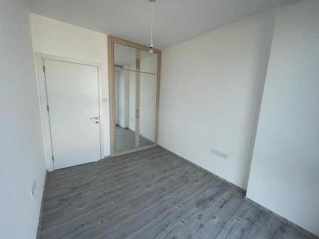 آپارتمان 3+1 برای فروش در Girne Bellapais با منظره دریا عالی، ژنراتور، پارکینگ، حمام والدین