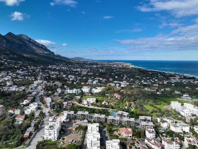 Girne Lapta da Havuzlu Site İçerisinde,Güvenlikli,Esnek Ödeme Planlı Projeden Satılık Fırsat 2+1 Daireler